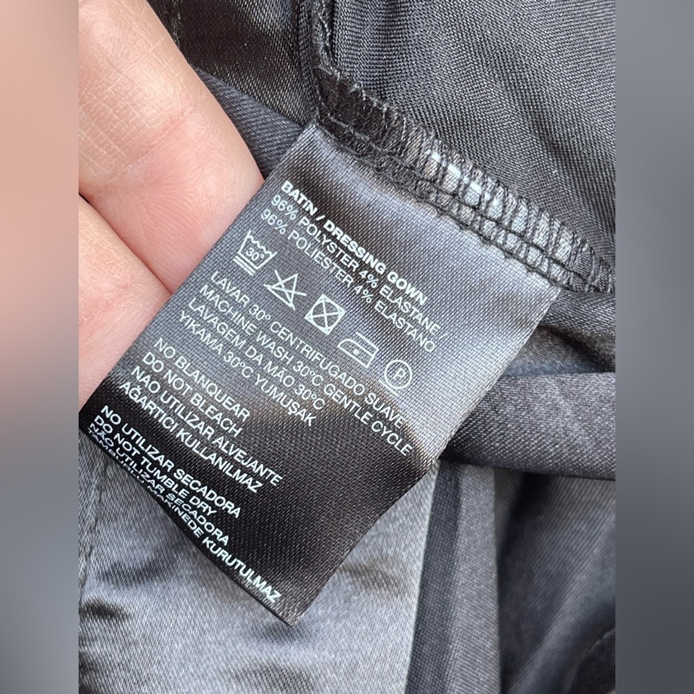 Pronovias Black Satin Robe one size - Picture 10 of 10